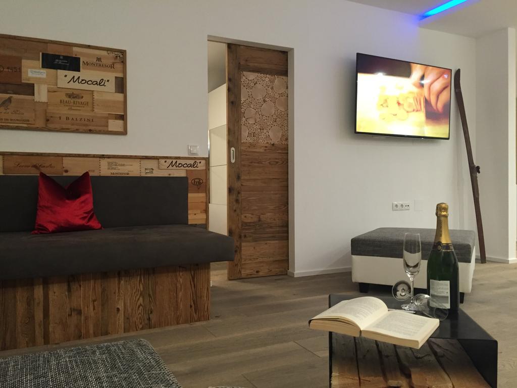 Royal Waldfeld Apartman Mayrhofen Kültér fotó